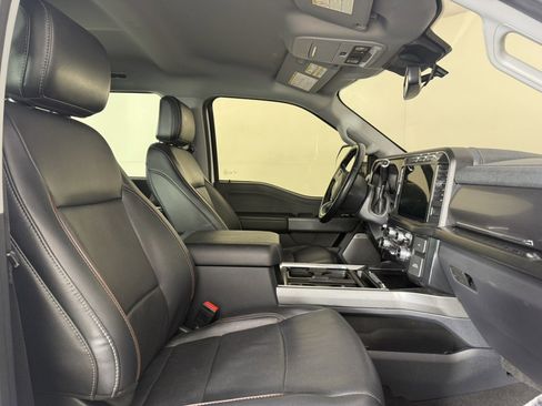 Used 2023 Ford F350 Lariat w/ FX4 Off-Road Package AWD/4WD image 10