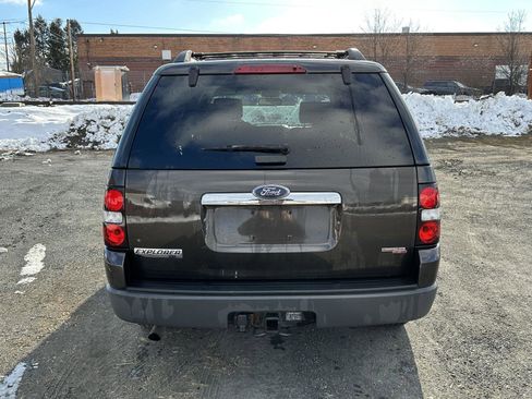 Used 2006 Ford Explorer XLT image 7