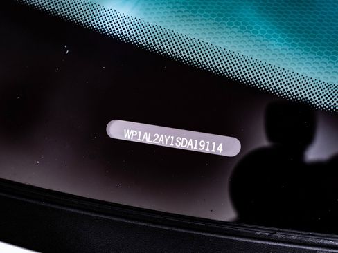 Used 2025 Porsche Cayenne S image 29