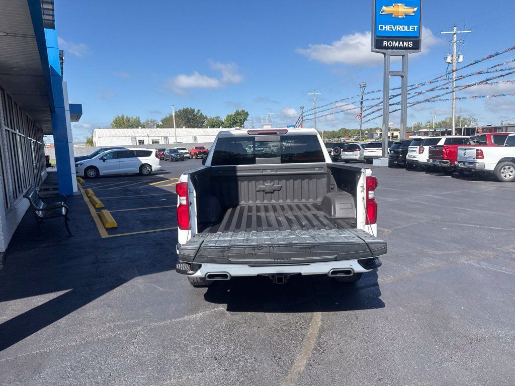 Used 2022 Chevrolet Silverado 1500 RST w/ RST All Star Premium Package AWD/4WD image 6
