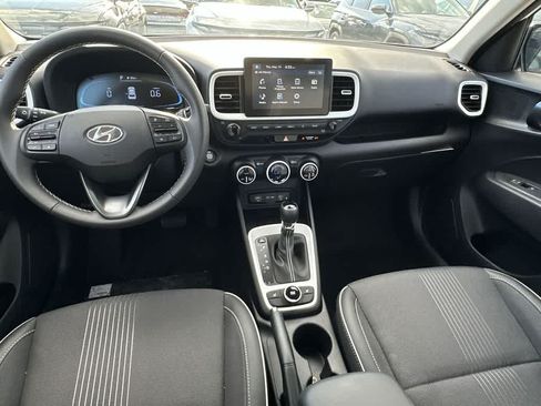 New 2026 Hyundai Venue SEL FWD image 25