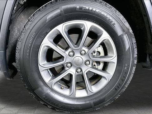 Used 2014 Jeep Grand Cherokee Limited w/ Luxury Group II AWD/4WD image 31