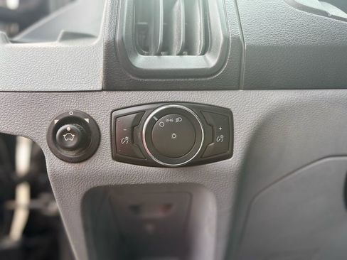 Used 2017 Ford Transit 250 130 Low Roof image 31