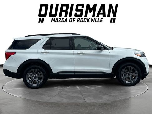 Used 2022 Ford Explorer XLT w/ Equipment Group 202A image 7