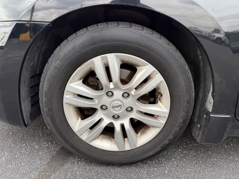 Used 2011 Nissan Altima 2.5 S w/ Special Edition Pkg FWD image 30
