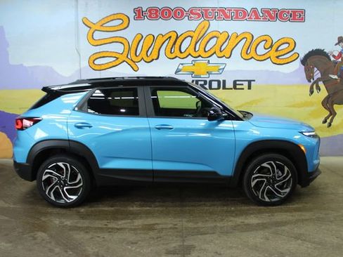 Used 2025 Chevrolet TrailBlazer RS w/ Convenience Package image 1
