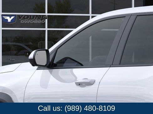 New 2026 Chevrolet Equinox LT w/ Convenience Package II FWD image 12