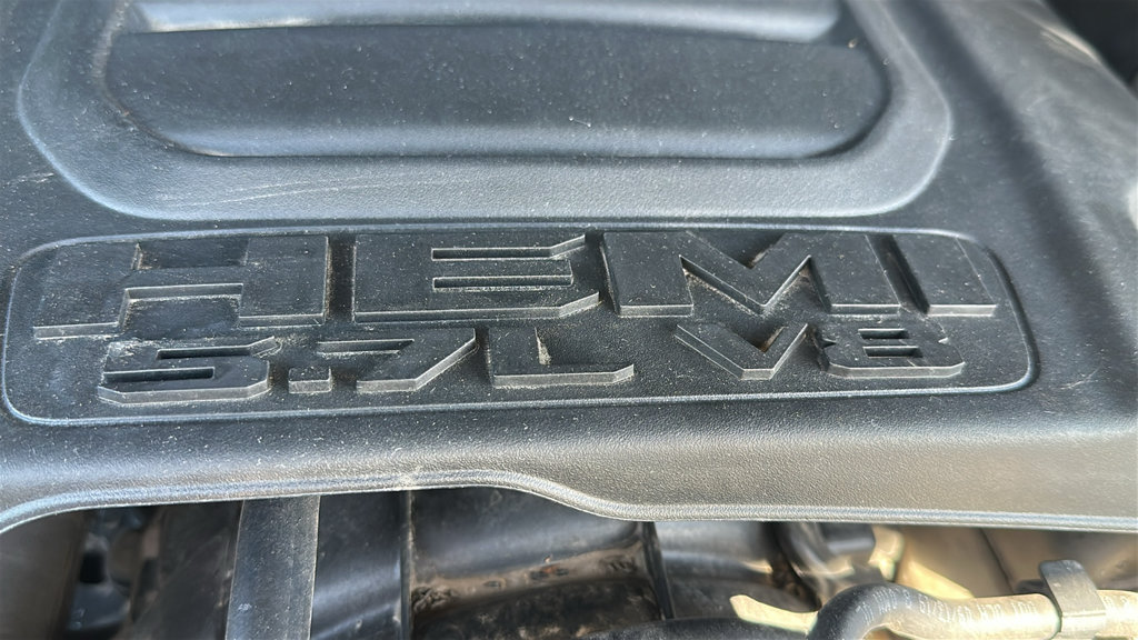 Used 2020 RAM 1500 Laramie w/ Sport Appearance Package AWD/4WD image 35