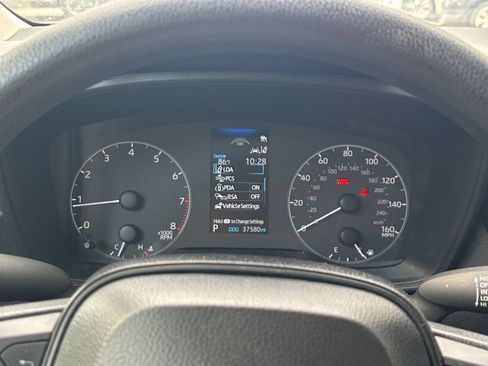 Used 2025 Toyota Corolla LE FWD image 38