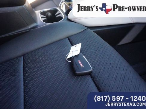 Used 2026 GMC Canyon AT4X image 25