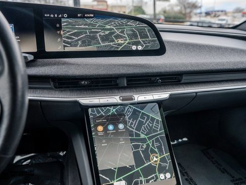 Used 2024 Lucid Air Touring image 10