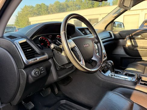 Used 2016 GMC Acadia SLT w/ Premium Edition AWD/4WD image 17