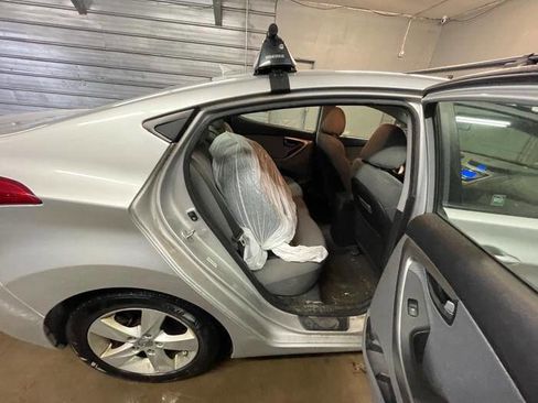 Used 2011 Hyundai Elantra GLS w/ Preferred Equipment Pkg 3 image 27