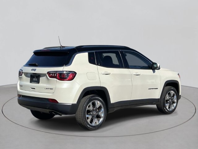 Used 2019 Jeep Compass Limited AWD/4WD image 4