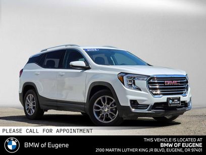 Used 2024 GMC Terrain SLT