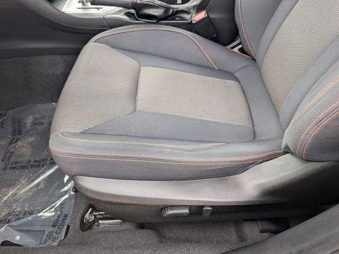 Used 2021 Subaru Crosstrek 2.0i Premium w/ Moonroof Package image 12