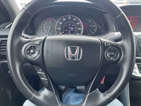 Used 2015 Honda Accord Sport image 16
