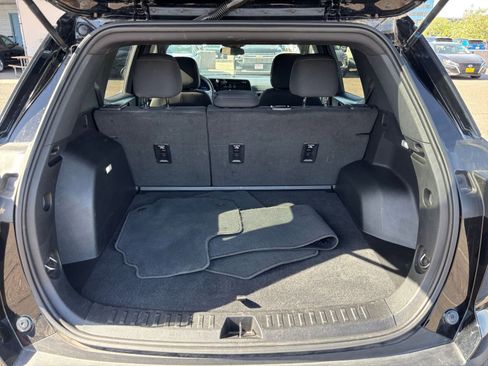 Used 2025 Chevrolet Equinox LT FWD image 31
