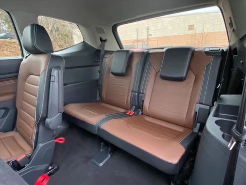 Used 2021 Volkswagen Atlas SEL Premium image 27