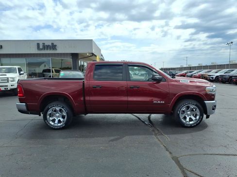 Used 2025 RAM 1500 Big Horn AWD/4WD image 2