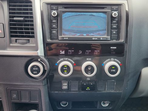 Used 2018 Toyota Sequoia SR5 RWD image 18