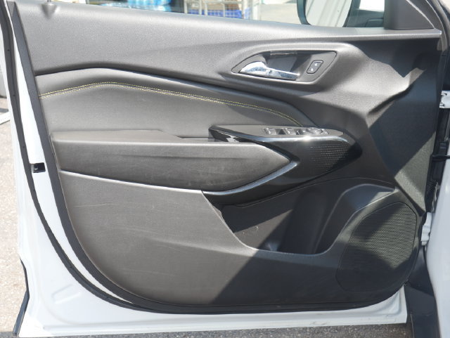 Used 2025 Chevrolet Trax LT FWD image 10