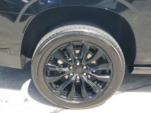 Certified 2022 GMC Yukon XL Denali RWD image 7