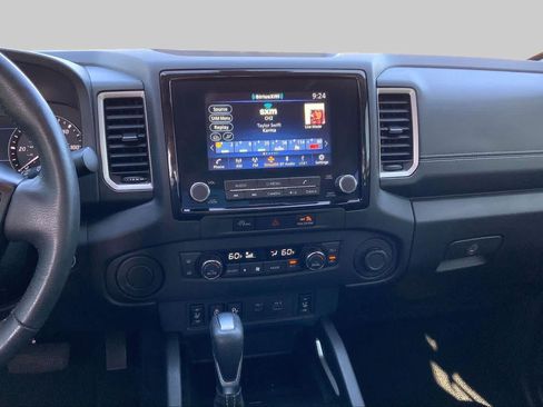 Used 2024 Nissan Frontier SL w/ Technology Package RWD image 7
