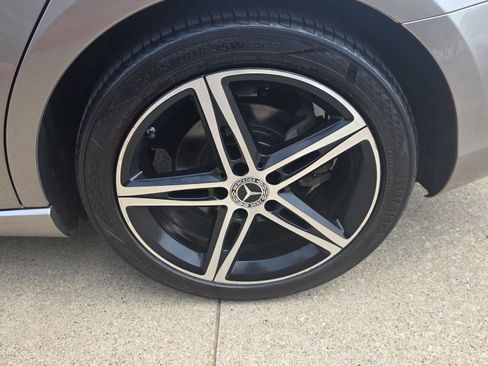 Used 2019 Mercedes-Benz A 220 w/ Premium Package image 10