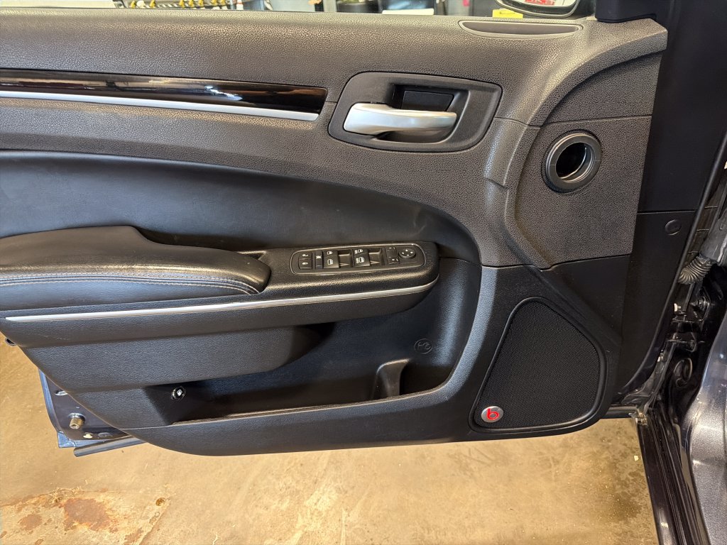 Used 2017 Chrysler 300 S AWD/4WD image 14