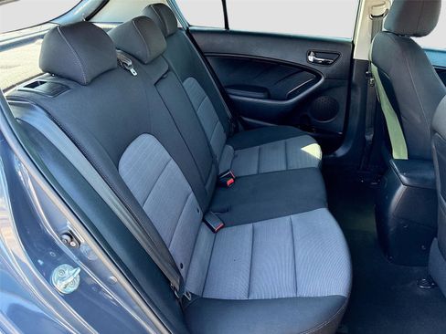 Used 2015 Kia Forte EX image 25