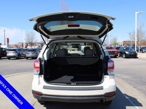 Used 2018 Subaru Forester 2.5i Limited AWD/4WD image 10