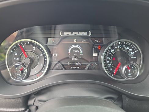 Used 2022 RAM 1500 Laramie RWD image 16
