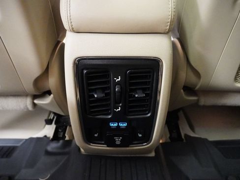 Used 2017 Jeep Grand Cherokee Overland AWD/4WD image 33