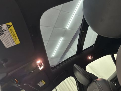 Used 2019 Volvo S60 T6 R-Design image 22