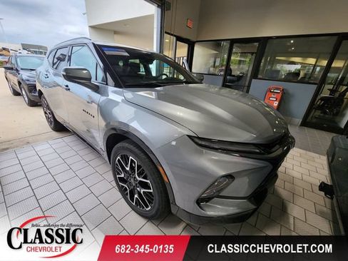 Used 2023 Chevrolet Blazer RS w/ Driver Confidence II Package FWD image 1