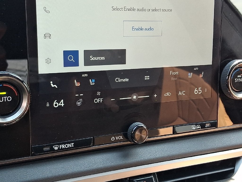 Used 2024 Lexus RX 350 Premium w/ Accessory Package (Z1) AWD/4WD image 17