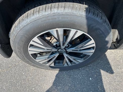 Used 2023 Nissan Rogue SV AWD/4WD image 59