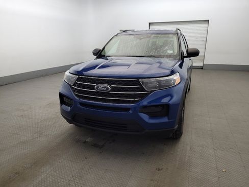 Used 2021 Ford Explorer XLT image 15