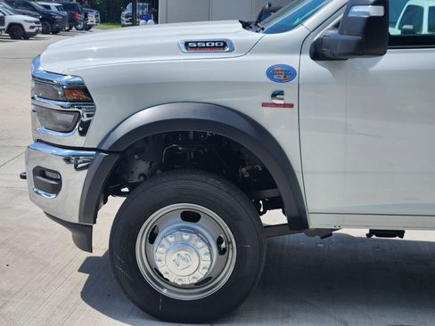 New 2026 RAM 5500 Tradesman w/ Chrome Appearance Group AWD/4WD image 10