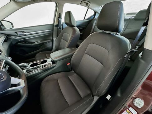 Used 2023 Nissan Altima 2.5 SV image 13