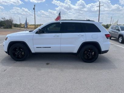 Used 2019 Jeep Grand Cherokee Laredo
