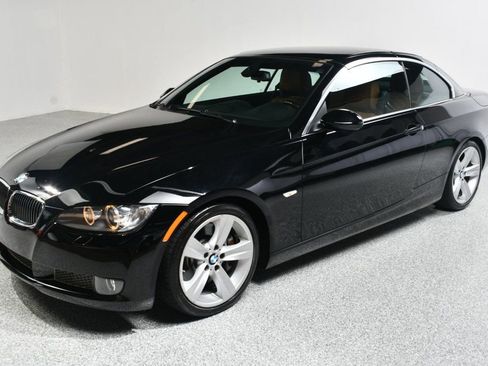 Used 2009 BMW 335i Convertible RWD image 4
