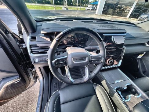 New 2026 GMC Acadia Denali w/ Super Cruise Package image 16