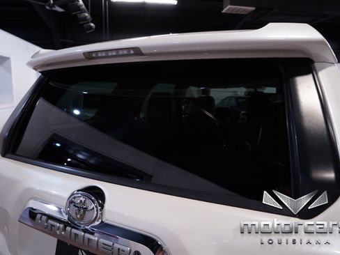 Used 2012 Toyota 4Runner SR5 image 14