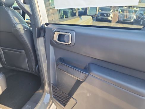 New 2026 Ford Bronco Outer Banks w/ Sasquatch Package image 21