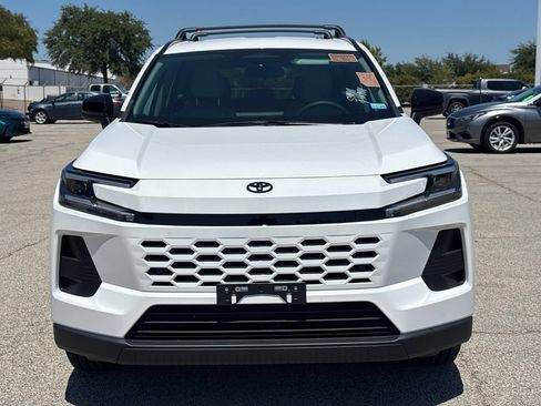 Used 2026 Toyota RAV4 XLE Premium FWD image 2