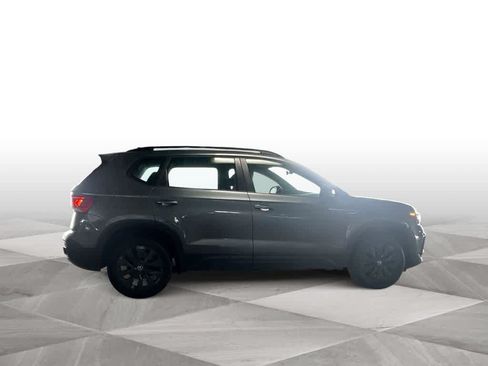 Used 2024 Volkswagen Taos S FWD image 9