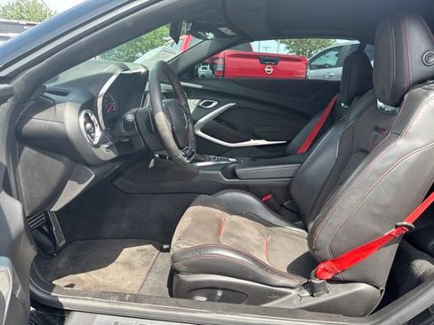 Used 2018 Chevrolet Camaro ZL1 RWD image 9