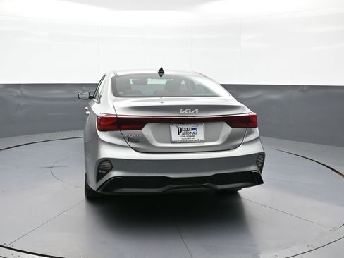 Certified 2023 Kia Forte LXS w/ LXS Technology Package FWD image 7